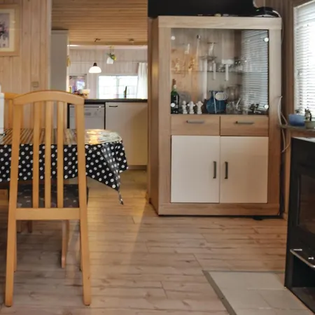 Two-bedroom In Holiday home *